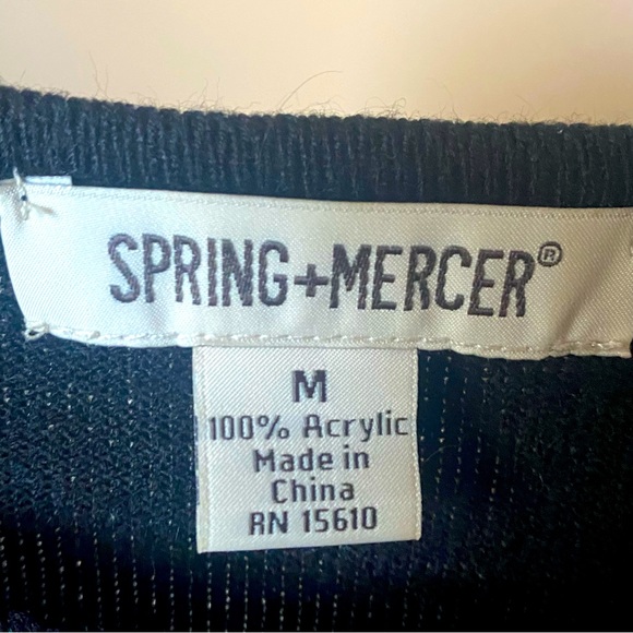 Valentines Day! Black light weight pull over sweater size M. - Picture 3 of 4